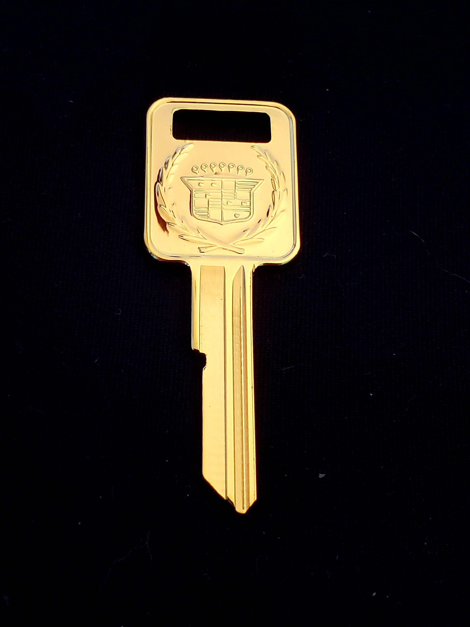 Gold C Ignition key - back